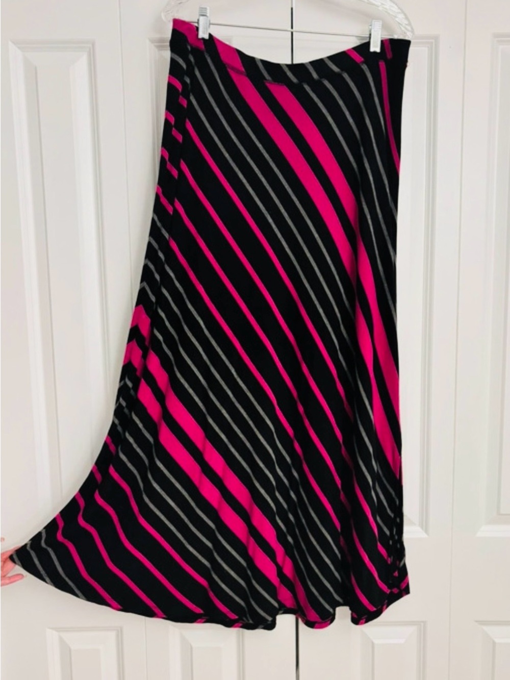 VIP Knits Avenue Black Pink Diagonal Stripe Maxi Skirt Plus Size 18 20